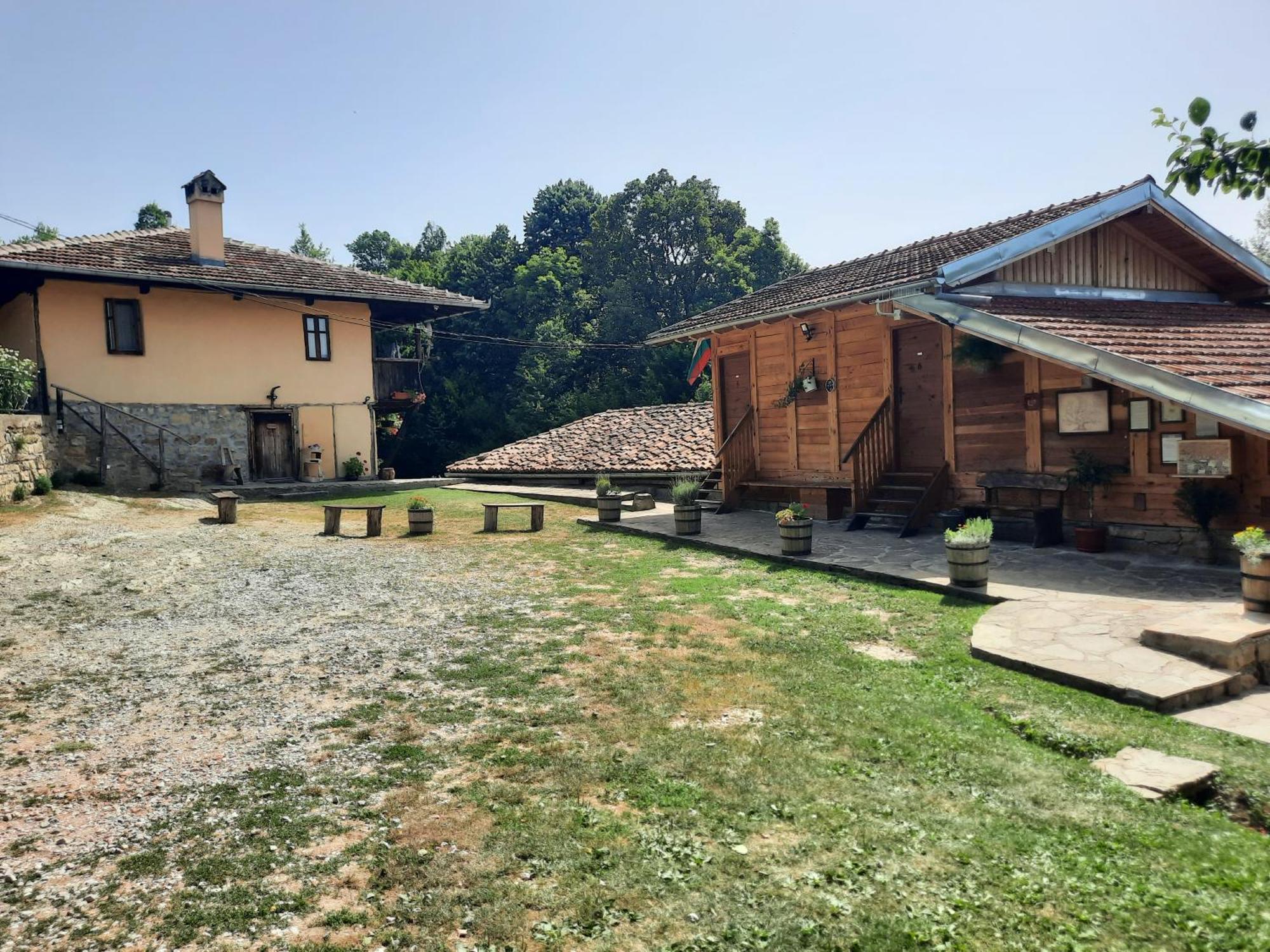 Guest House Kandaferi 2 Elena Exterior foto